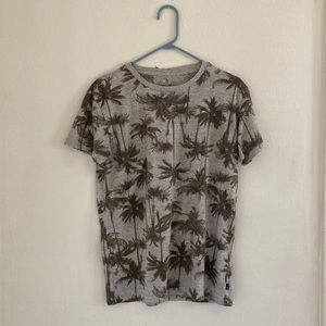 American Eagle Palm Print T-shirt